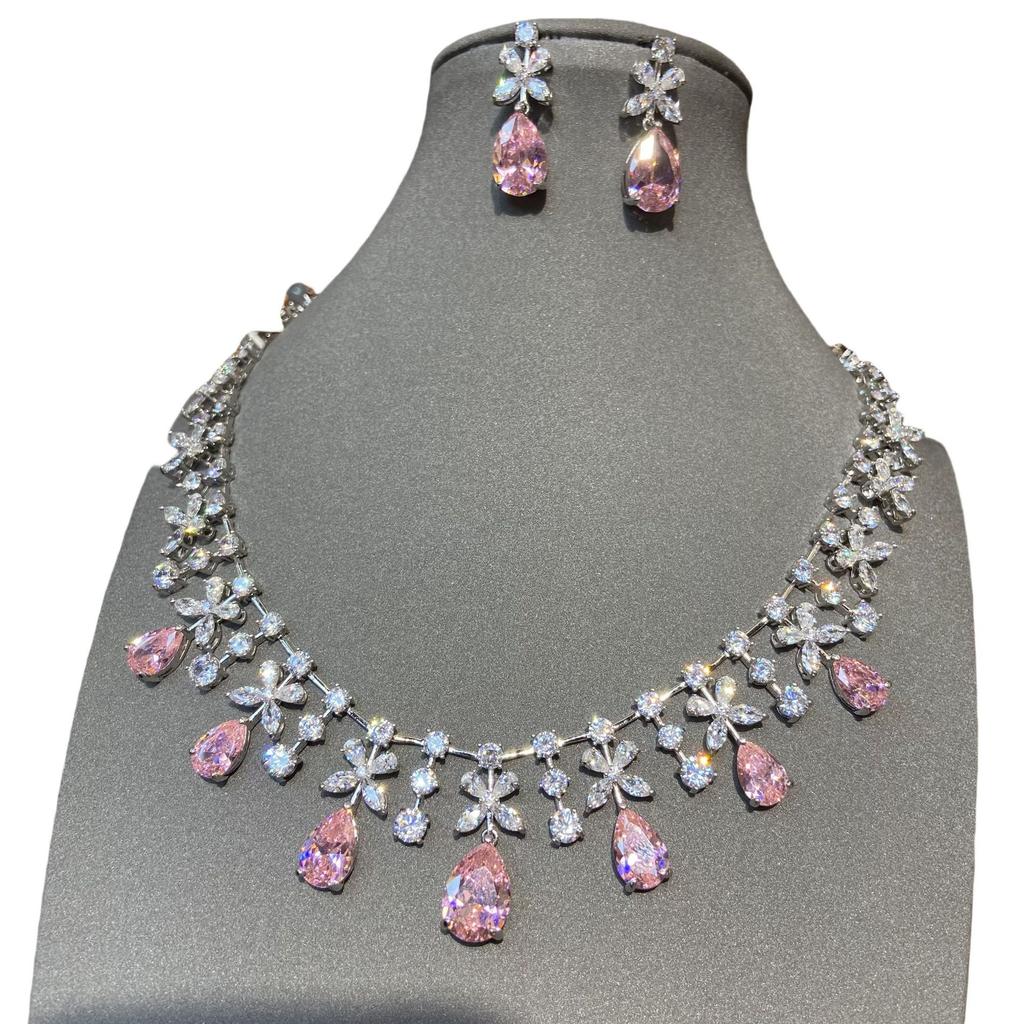 Stylish Luxury Studded With Diamond Pink Water Drop Zircon Pendant Necklace Clover Earrings Dress Jewelry Set