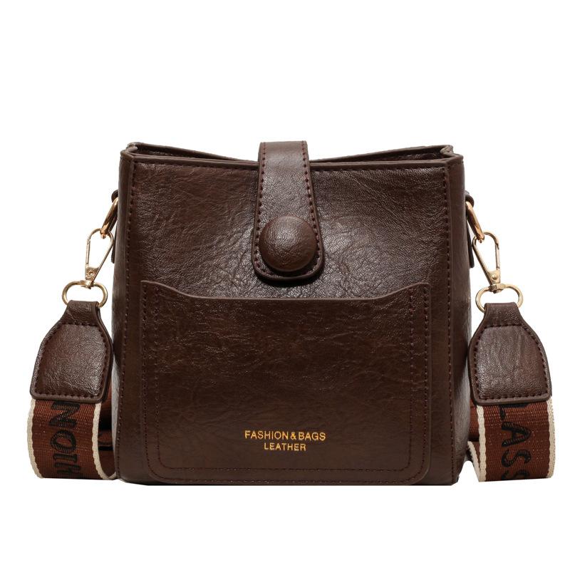 Retro versatile handbag bag women's autumn and winter new wide shoulder strap messenger bag women's premium texture shoulder bag bucket bag