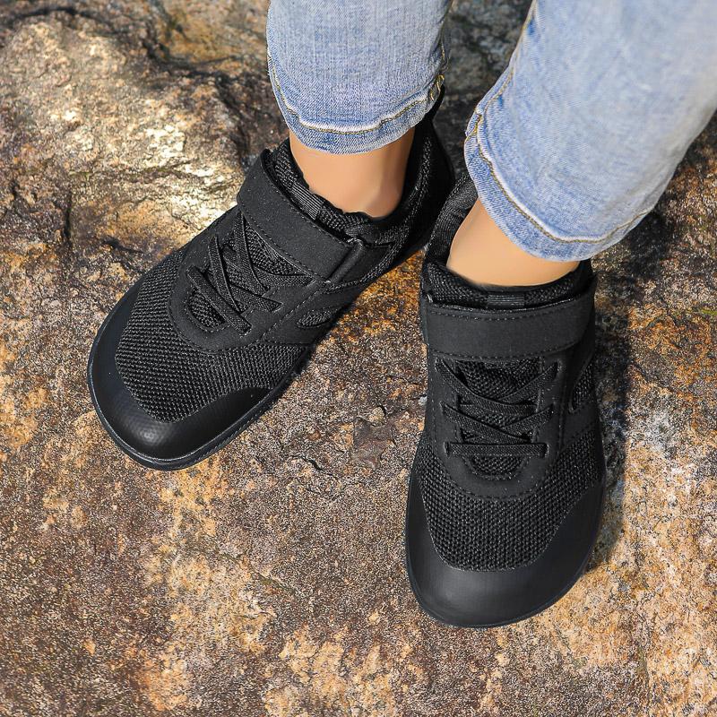 Kid's Casual Sneakers Breathable Mesh Walking Running Shoes Boys Girls Wide Toe Comfortable Sports Shoes Anti-slip