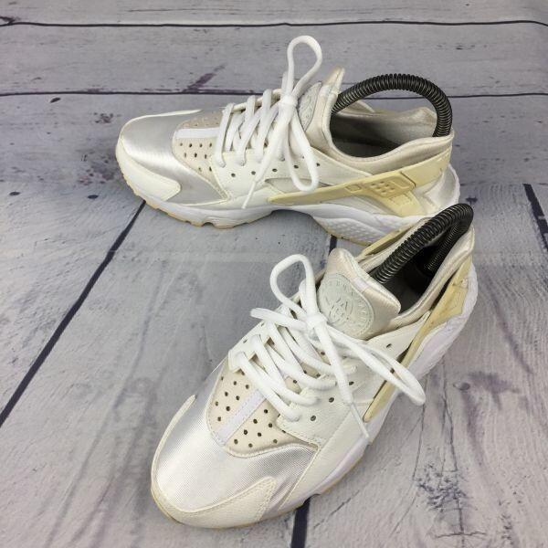 

Nike Air Huarache Ultra Run Sneakers White 24.0