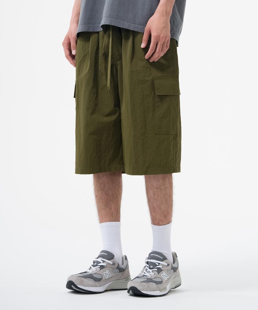 Descheuis [Renew Ver.] Nylon Wide Cargo Half Pants