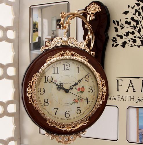 Роскошные двусторонние настенные часы Металлические Ретро Металлические Большие часы Часы Гостиная Бесшумные Креативные настенные часы Двусторонние Домашний декор 20 inch