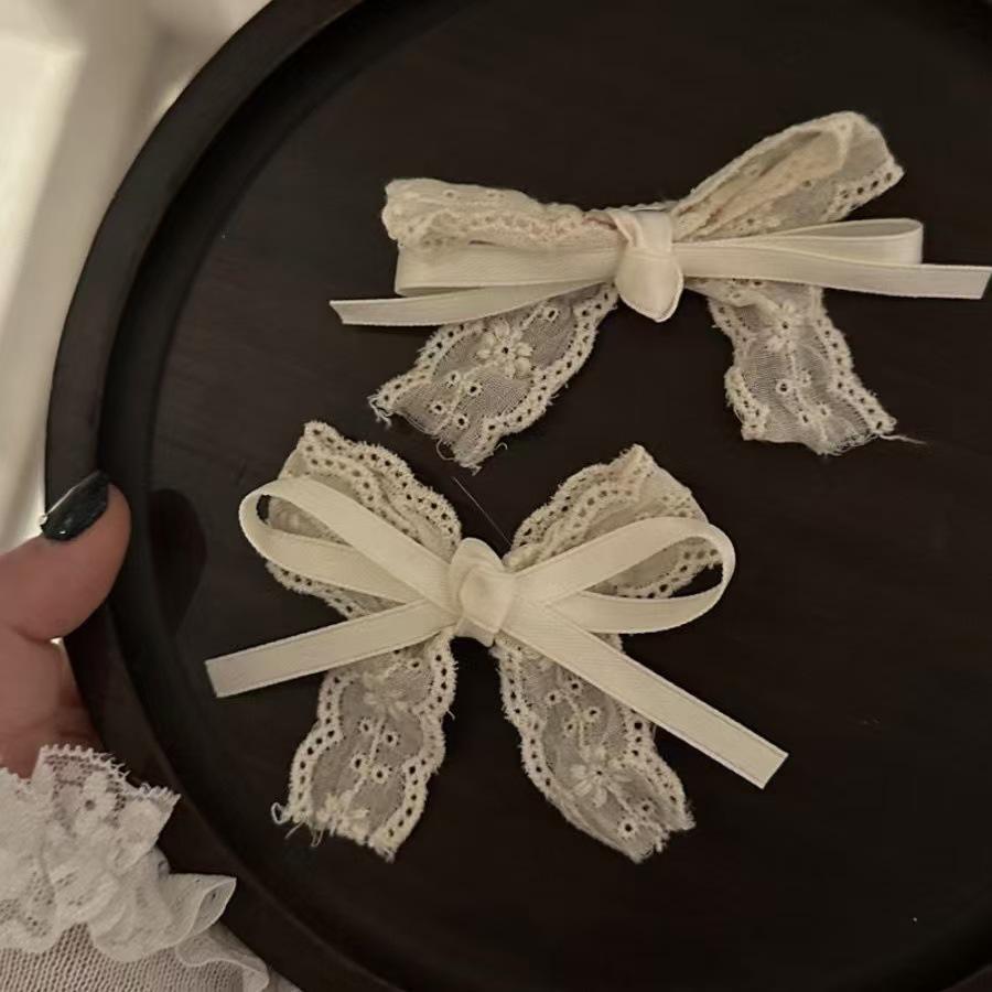 Gentle White Lace Bow Duckbill Clip for Bangs & Ponytails