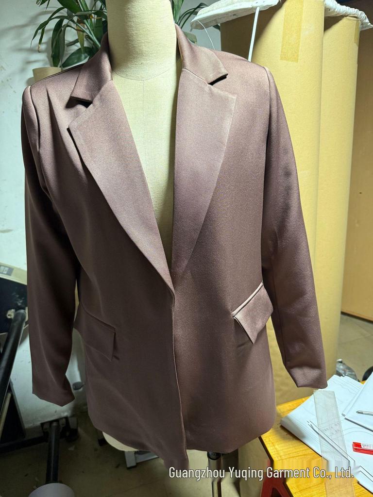 Women's Lightweight Slimming Long-Sleeve Jacket Suit - Comfortable, Loose Fit and One-Button Design