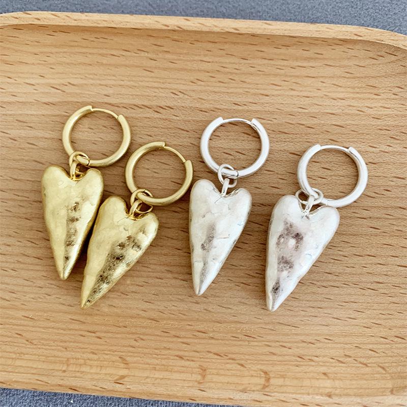 Brincos de Argola de Coração Prateados Retro Envelhecidos