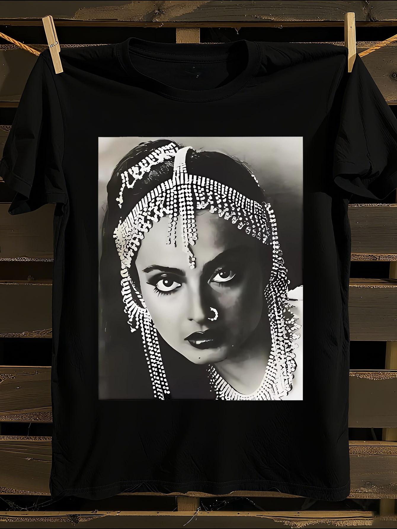 Iconic Bollywood Actress Rekha T-shirt S