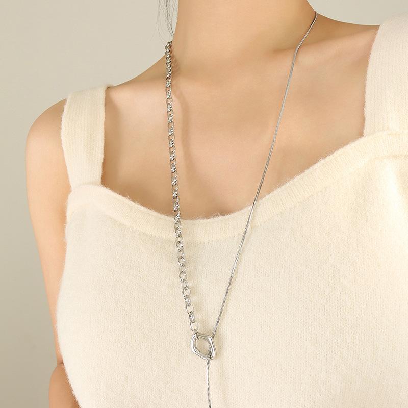 Snake Bone Chain Pendant Necklace French Light Luxury Versatile