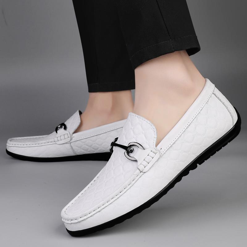 Fashion Spring New Men's Top Layer Cowhide Comfortable Bean Shoes Fashion Brand Men Breathable Soft Sole Anti Slip Casual Driving Shoes