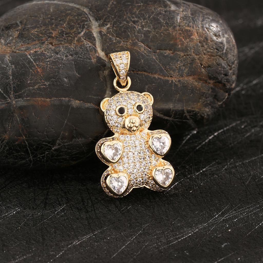 Bulk 14K Cute Charm Brass Jewelry New Design Animal Series Bear Pendant Iced Out Heart Zircon Hip Hop Accessories