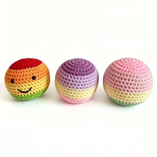 Handmade Crochet Footbag, Rainbow Gradient Smiling Face Bean Bags for Kids, Soft Cotton Yarn Juggling Balls for Outdoor Play