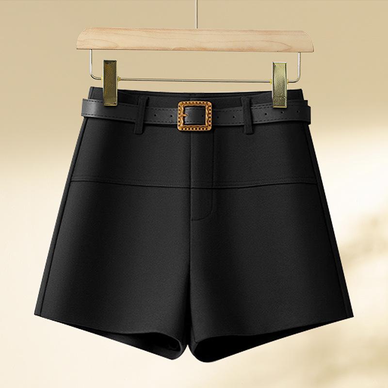 Khaki Woolen A-Line Booty Shorts: Women's Casual Wide-Leg Pants for Autumn/Winter 2024 Fashion