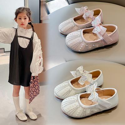 Girls' Crystal Princess Shoes2026Spring and Summer New Children's Pearl and Rhinestone Bow Performance Shallow Leather Shoes