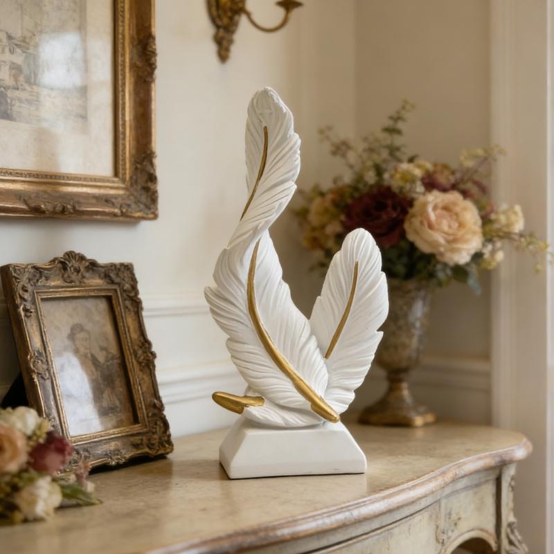 Elegant Resin Feathered Sculpture with Base Decoration For Living Room Entryway Ornament With Realistic Texture Gift