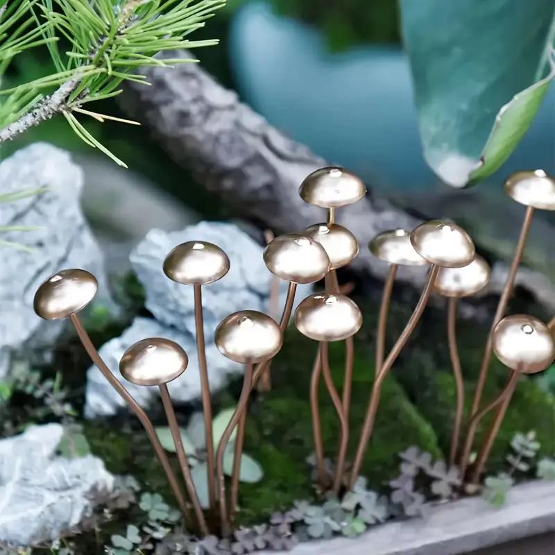 Creative Mini Metal Cute Mushroom Decoration Outdoor Garden Courtyard Decoration Atmosphere Potted Flowers Decoration Gift