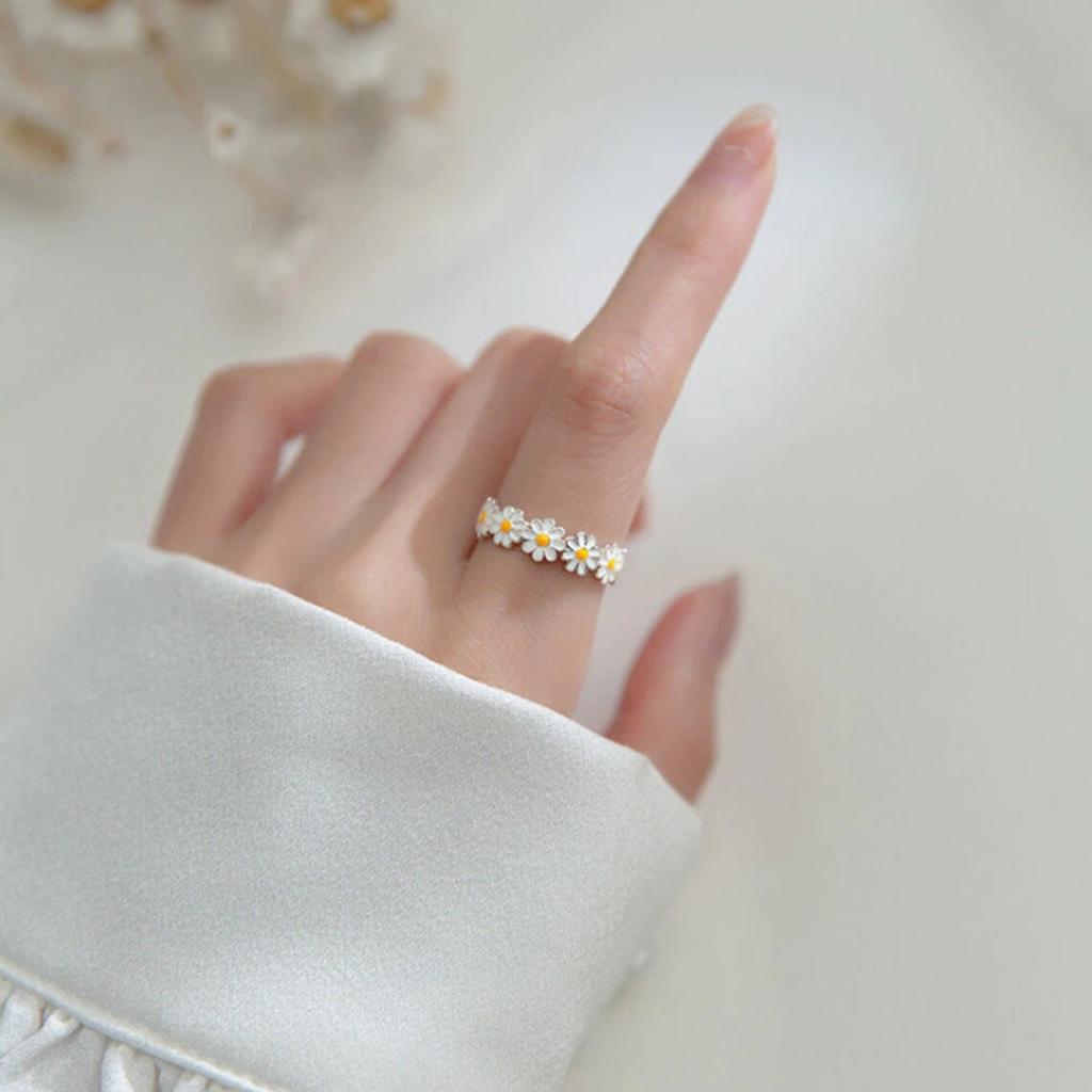 Little Daisy Ring For Women Oil-Dripping Flower Adjustable Open Ring Creative Accessories Trendy Alloy  Cute Girls Gift