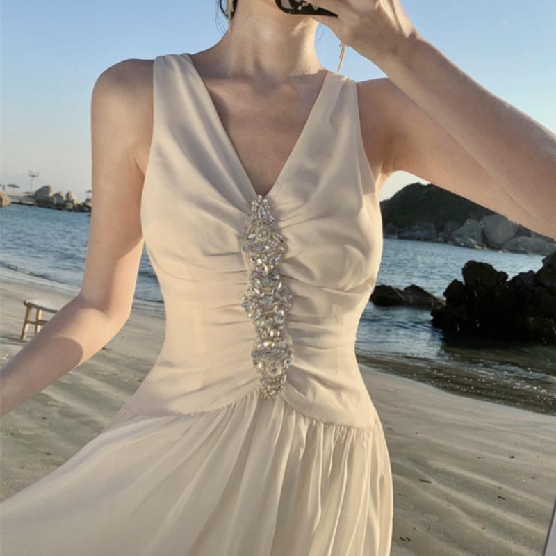 

The Noble Daughter Wears A Gentle Fairy Dress, A Unique and Beautiful Evening Dress, and A High-end Neck Pink Dress. L абрикосовий