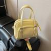 Retro beautiful bag summer women 2025 new trend portable bowling bag casual messenger shell bag