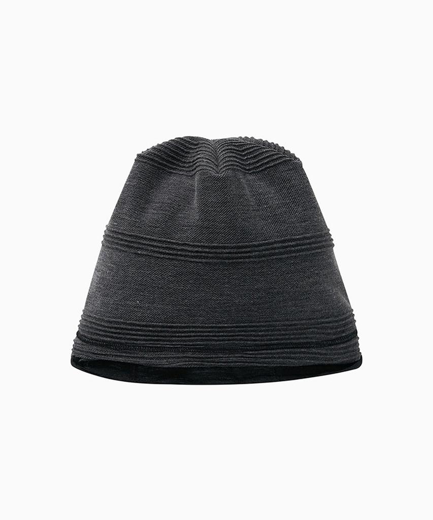 Ohesio Reversible Layered Beanie, Charcoal