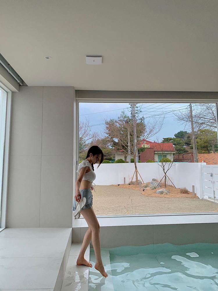Korean Style Two-Piece Swimsuit: Perfect for Hot Springs, Beaches, Pools, and Water Parks—Conservative Design Bikini.