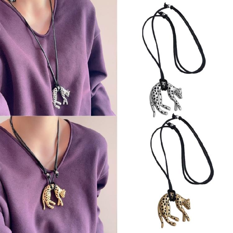 Stylish Clavicle Necklace With Vintage Leopard Pendant In Electroplated Finish For Enhancing Personalize Styles