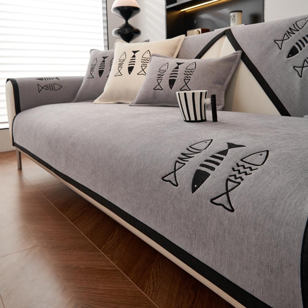 

Embroidery Sofa Cushion New Four-Season Universal Non-Slip Seat Cushion Modern Light Luxury High-End Leather Sofa Cover Cover Towel 70*70cm