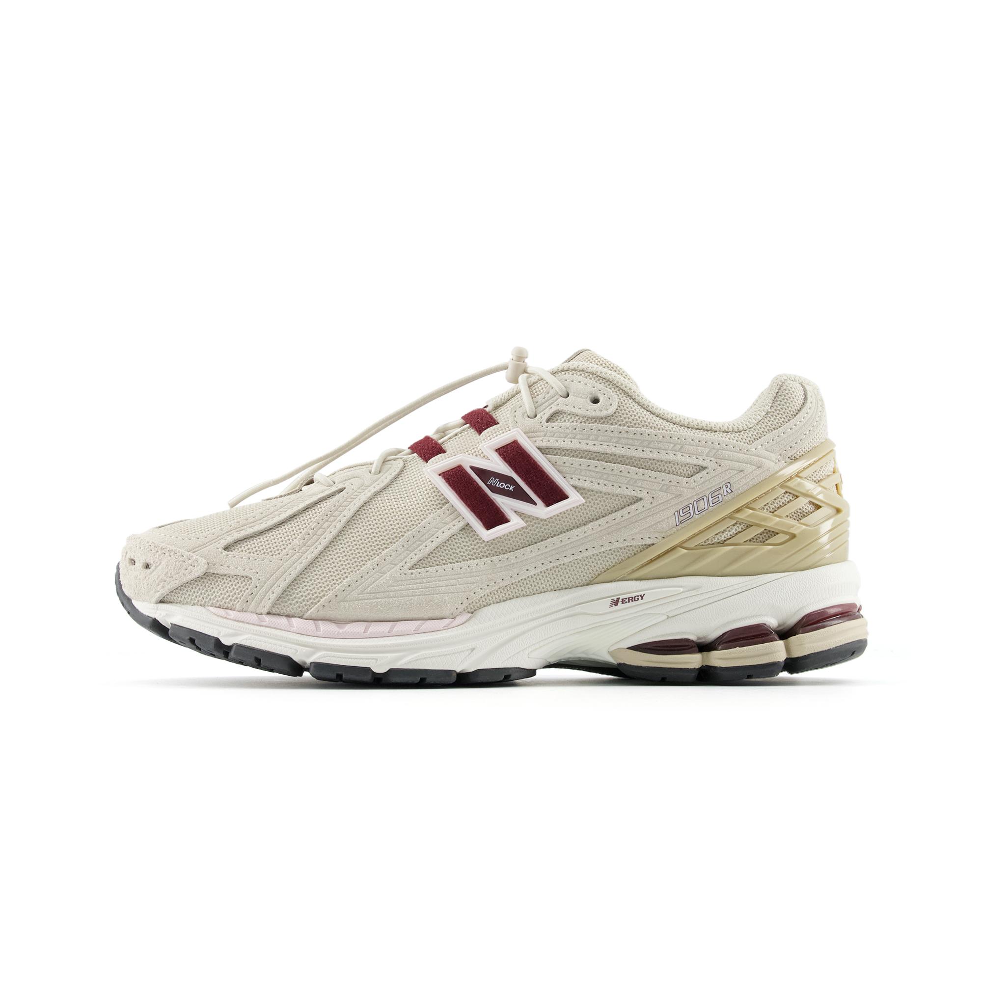 New Balance NB 1906R Chunky Sneakers Unisex Light Beige 40.5