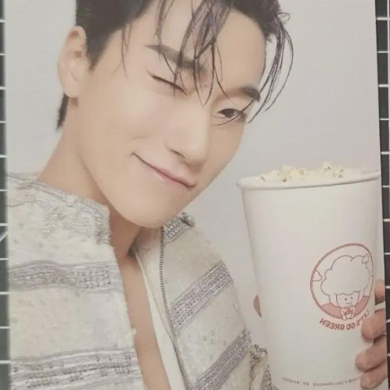 

Ateez San Cgv Week 1 Photo Pre-order Benefit