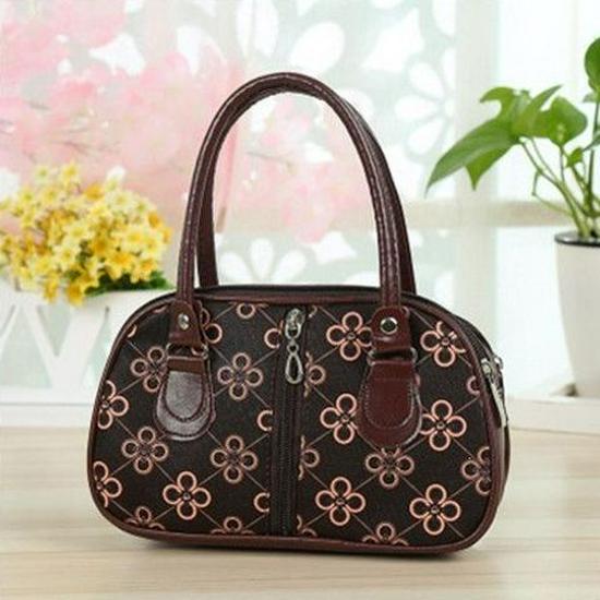 2026 Women's Mini Handbag: Versatile Bag for Moms with Phone & Coin Pockets