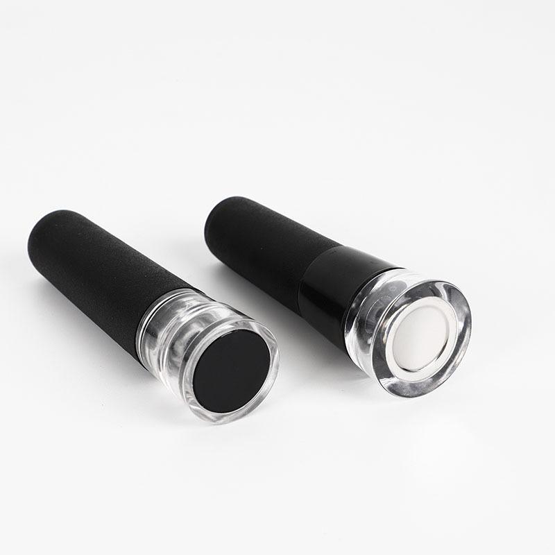 Two Types of Eco-friendly Plastic Vacuum Wine Stoppers and Wine Stoppers for Vacuuming and Preservation