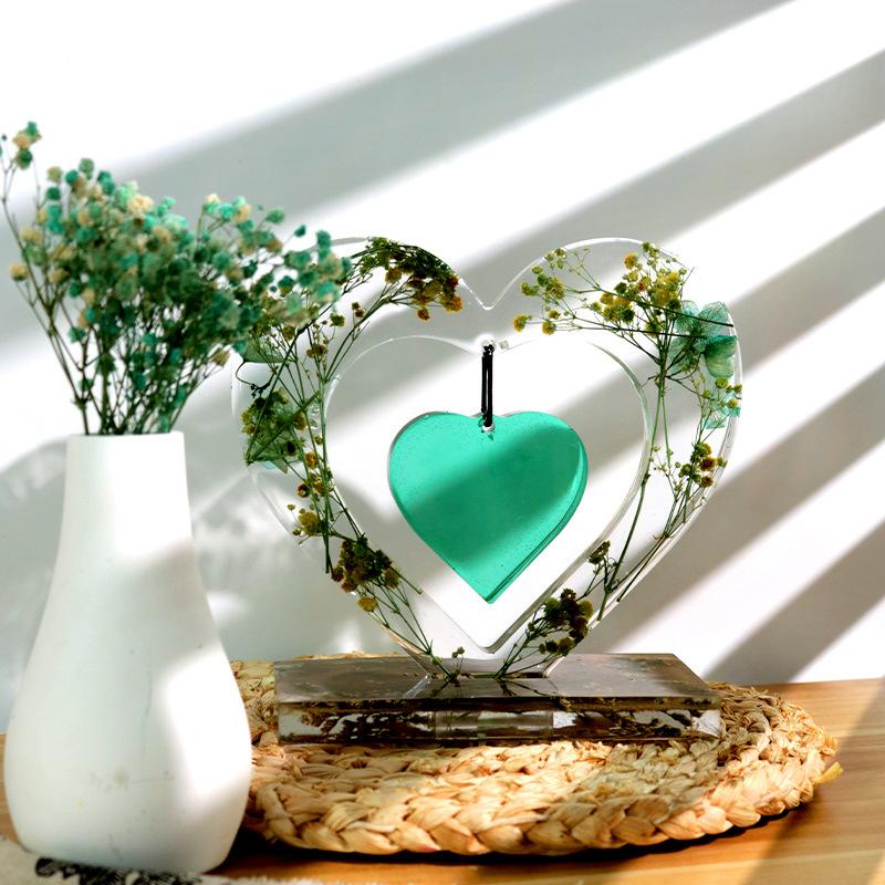 WTEMPO DIY Epoxy Resin Molds Kit Hollowed-out Heart-shaped Photo Frame Molds with Colorful Bead Chains Home Decoration Display Stand Silicone Molds