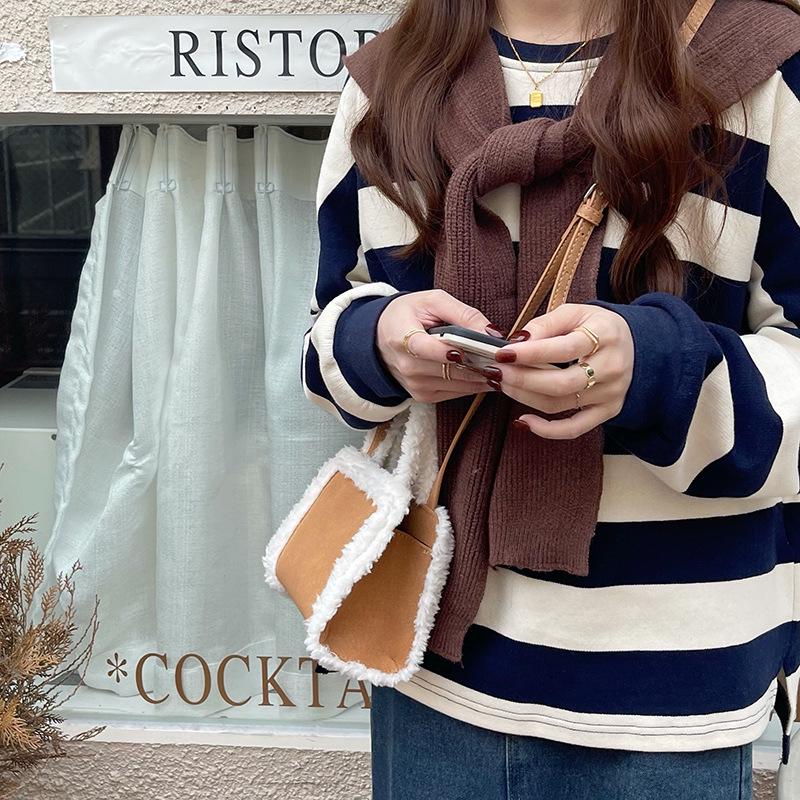 2025 Matte Leather Fur Crossbody Handbag - Fashionable Retro Versatile Fluffy Small Women's Bag