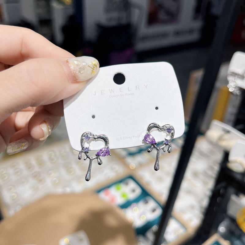 Trendy Lady Fashion Party Pierced Earrings Cool Girls Heart Love Jewelry with White