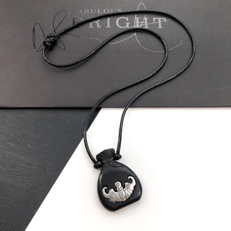 Retro Zen Ebony Long Necklace Women's Versatile Fashion Literary Clothing Accessories Sweater Chain Pendant