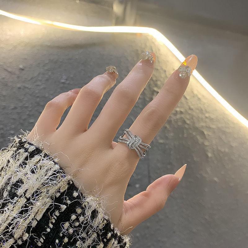 "Adjustable Hip-Hop Lucky Bread Star Ring with Light Blue Drip Glaze and Smiley Face - Perfect Couple's Accessory"