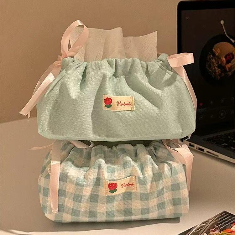 

Cute Blue Plaid Tissue Bag with Bow - Drawstring Paper Towel Cover for Living Room & Bedroom Storage 1 Light Blue Plaid Drawstring Tissue Box светло-синий