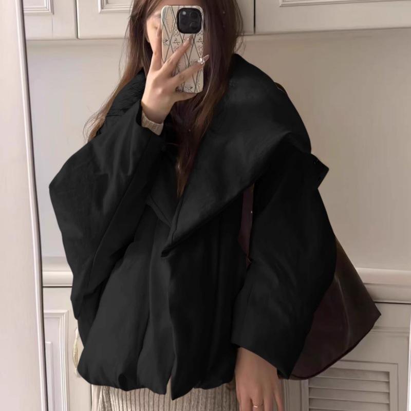 

Зимой новая корейская короткая хлопковая куртка женская с университетским лацканом ощущается свободной, как хлебная куртка. XL