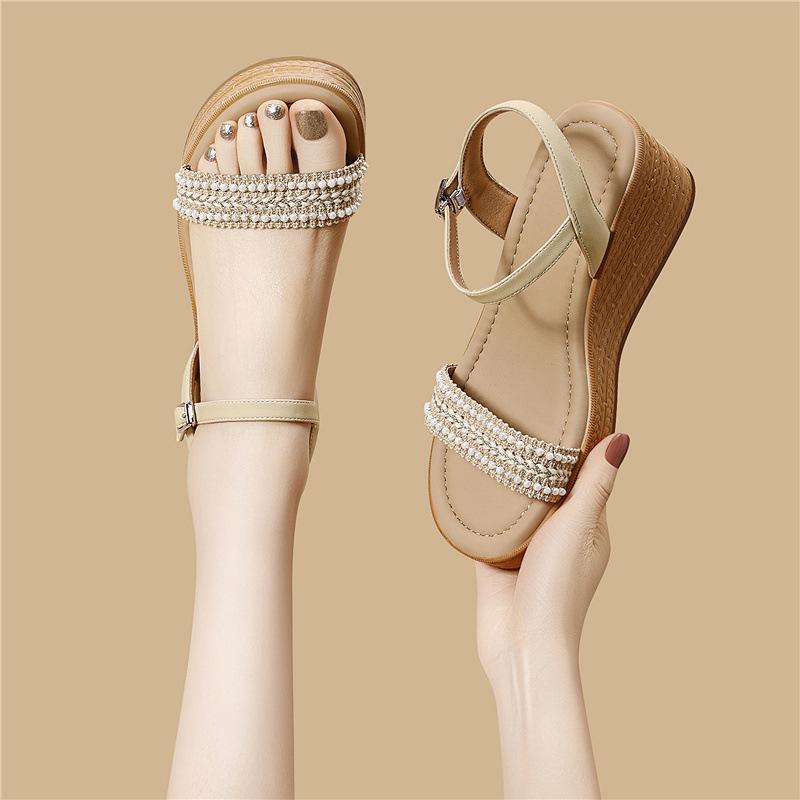 Dew finger square buckle beach shoes fashionable and durable simple high-end elegant sandals wedge heel small height increase single shoes