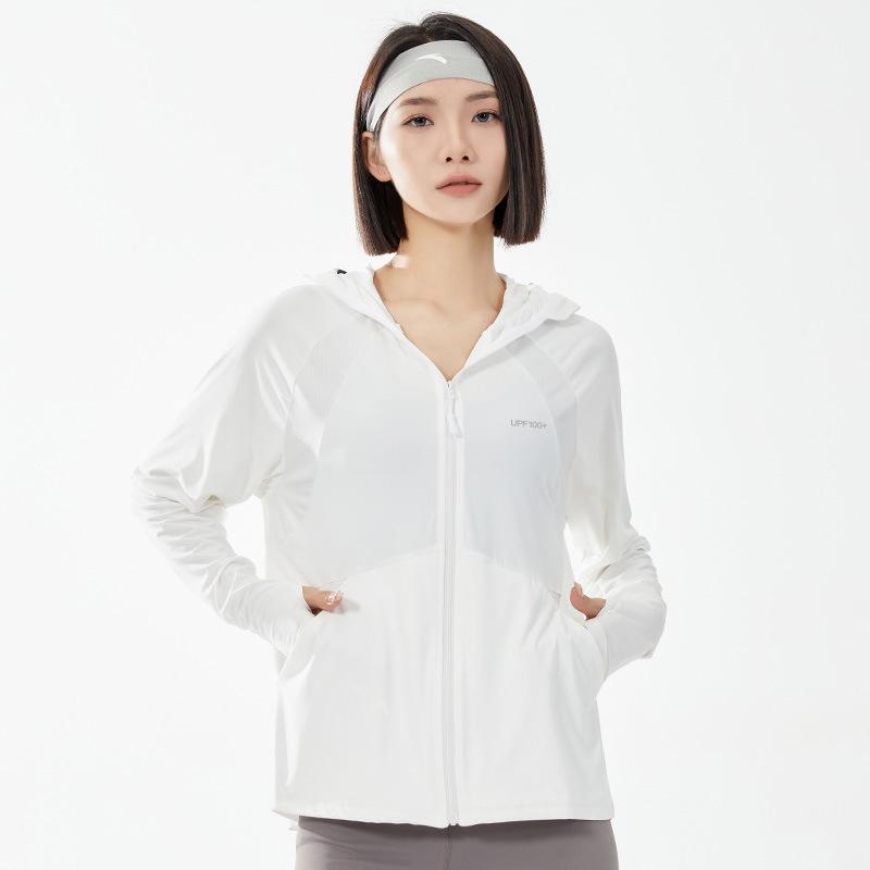 

Женская куртка с защитой от солнца UPF50+ и ледяной прохладой с черным козырьком XL белый