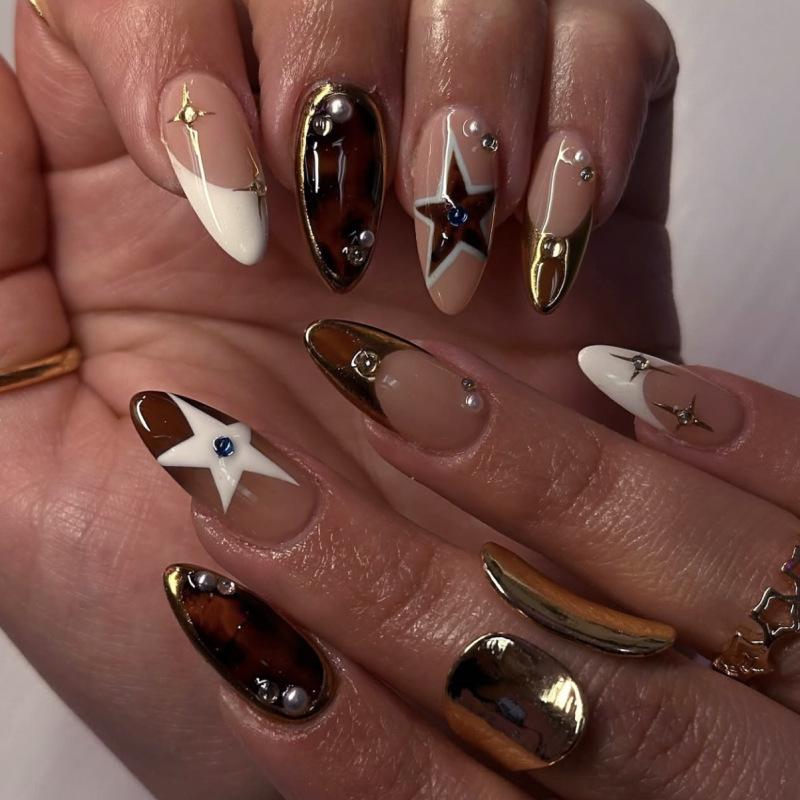Tortoiseshell Gradient Almond Nails with Five-Pointed Star Design - Autumn/Winter Wearable Nail Tips.