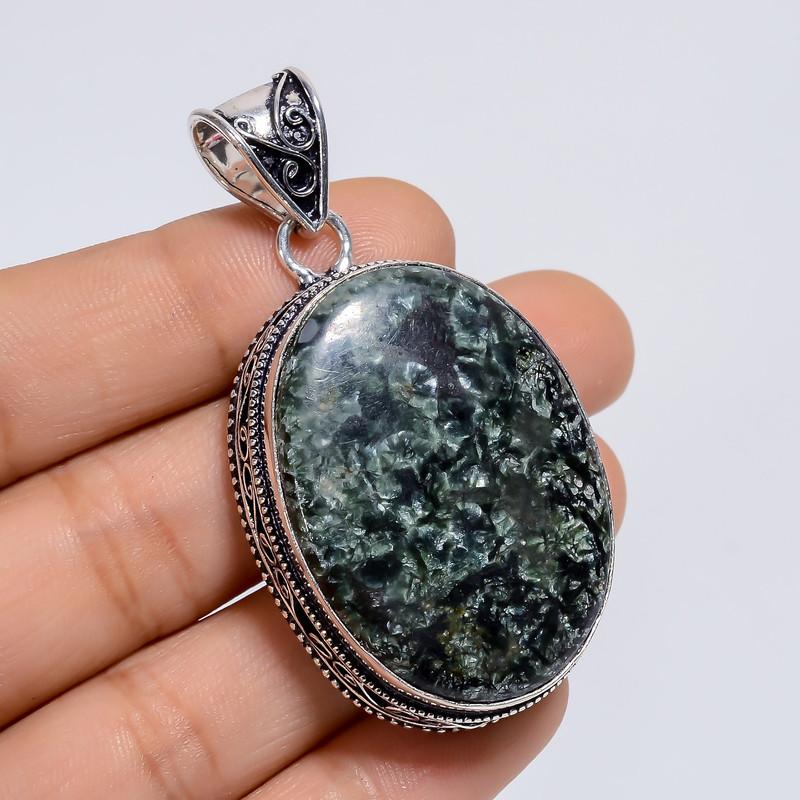 

Handmade Gold-Plated Chain Pendant for Men and Women with Elegant Design 7-9