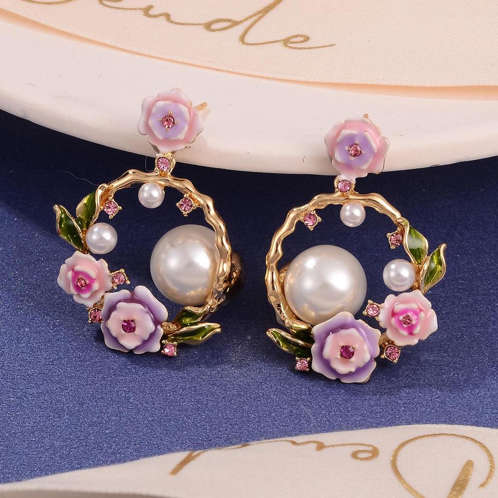 Exquisite Pearl and Floral Oil Painting Stud Earrings for Women