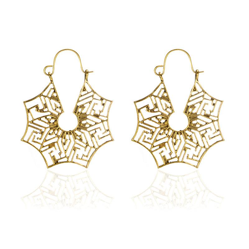 Vintage Exaggerated Hollow Pattern Totem Vintage Earrings, Petals Geometric Heart-shaped Metal Earrings Earrings Jewelry