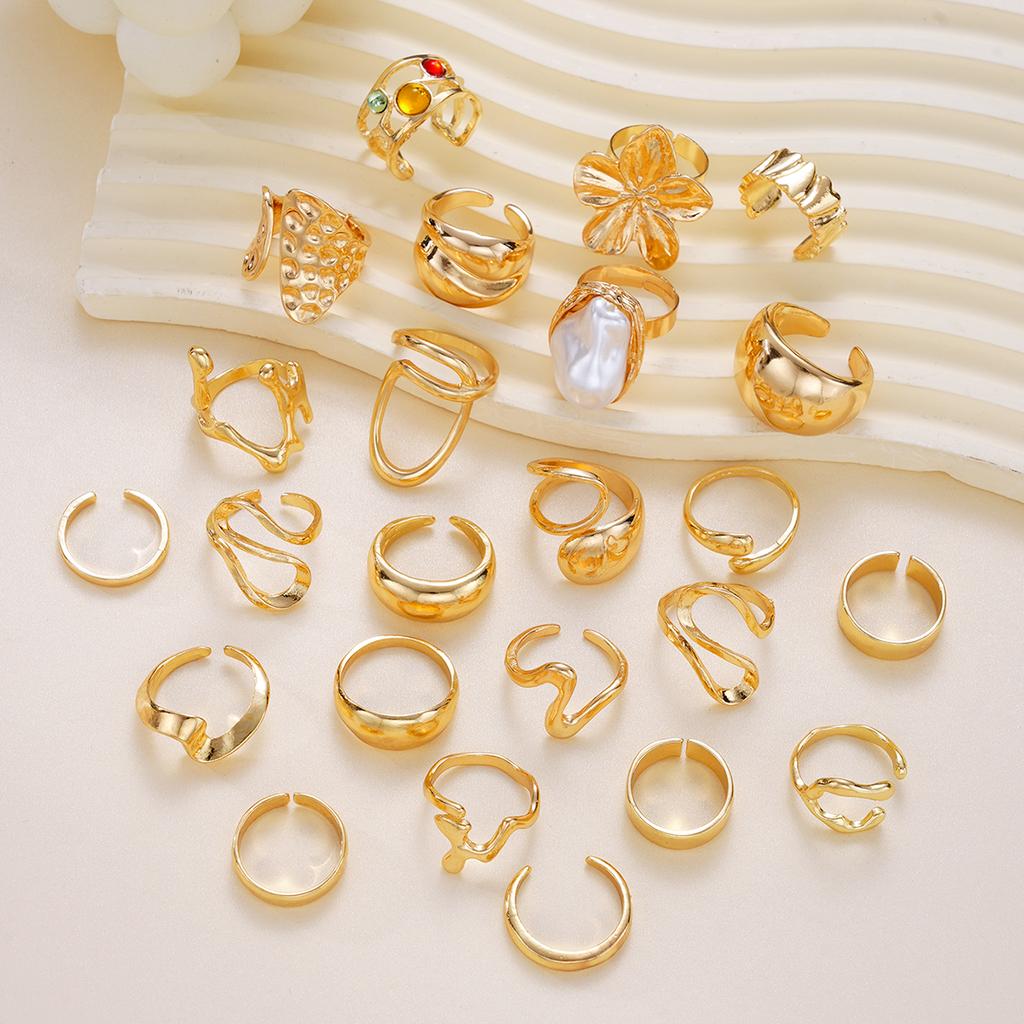 24pcs/Set Retro Flower Ring Set for Women Punk Elegant Baroque Faux Pearl Knuckle Metal Rings Daily Wear Party Jewelry Gifts New