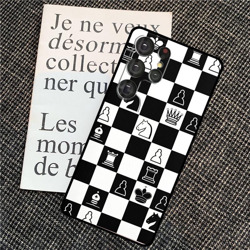 Chess Board Dark Horse Cover For Samsung Galaxy S24 Ultra S22 S23 Plus S20 S21 FE S8 S9 S10 Note 10 20 Ultra Case