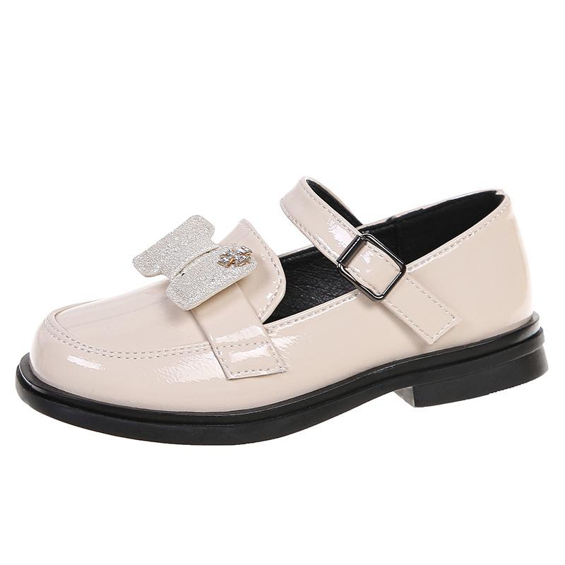 

Обувь для девочек принцессы 2024 года, весна и осень, новые кожаные туфли в британском стиле, обувь на мягкой подошве, детская школьная обувь, популярные туфли на плоской подошве, нескользящие 26