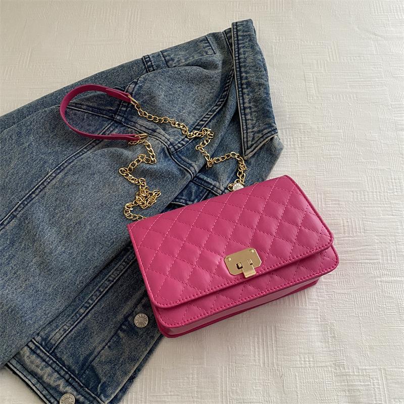 

Сумка-цепочка ромбовидной формы Xiaoxiangfeng женская 2025 осень модная и простая маленькая квадратная сумка высокая ценность сумка-мессенджер роза розовый