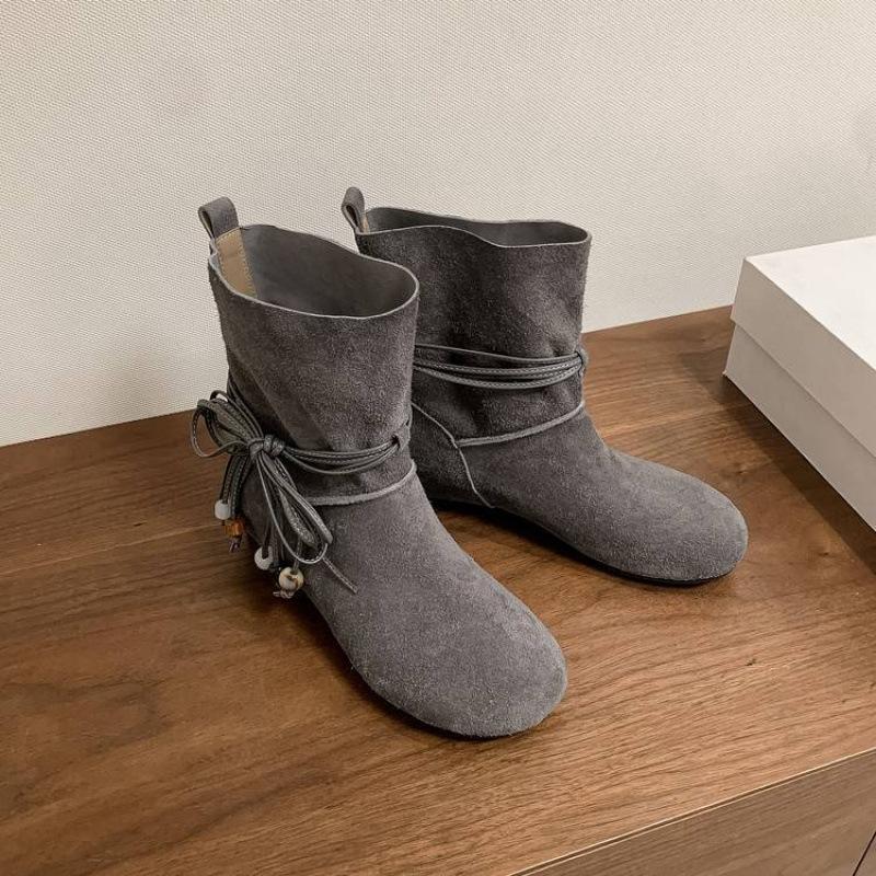 

Autumn and winter leather fashion boots women s rubber soft sole large size women s boots new versatile medium heel cowhide sleeve low boots 39 сірий колір