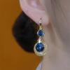 2024 Luxurious Gold Wire Mesh Blue Crystal Ear Cuff Earrings - Unique, Versatile Ear Jewelry