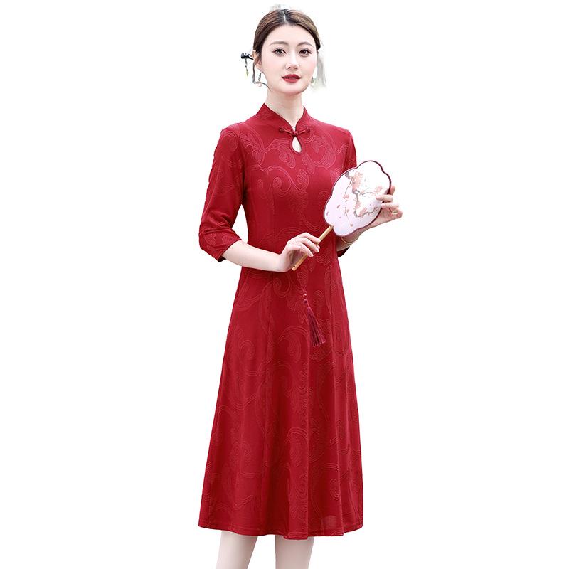 

2026 Spring Mid-length Elastic Qipao Dress with Water Drop Neck, 3/4 Sleeves, Solid Red 2XL (55-60 kg) червоний