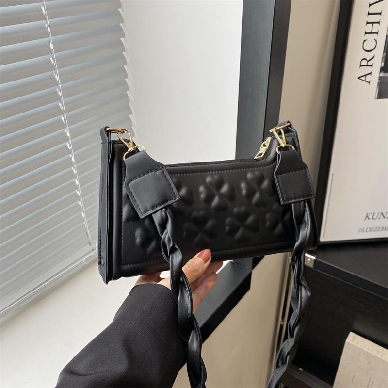 Stylish Pu Leather Shoulder Bag Trendy Street Style Chic Quilted Design For Women 2024